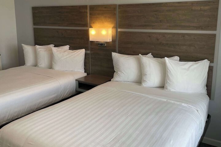 Room 18 of 60