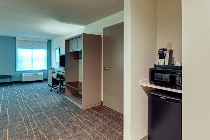 Room 48 of 73