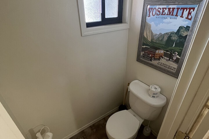 Room 102 of 133