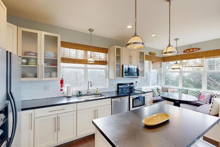 Alder Beach House