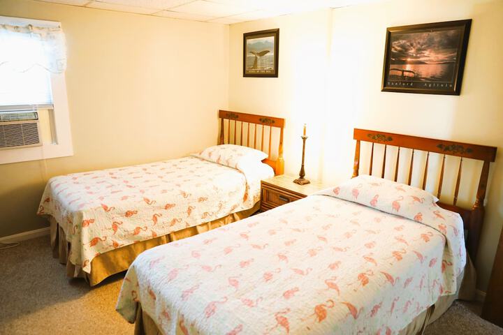 Room 77 of 230