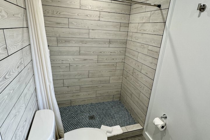 Room 49 of 62