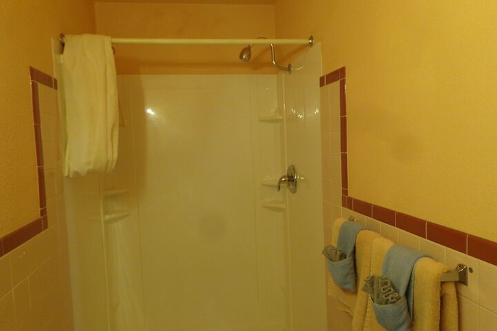 Room 18 of 40