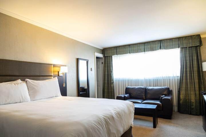 Room 40 of 43
