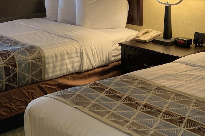 Room 16 of 36