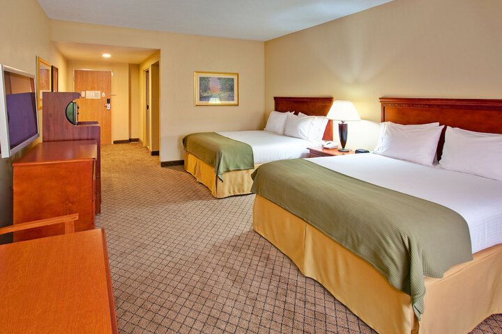 Room 15 of 38