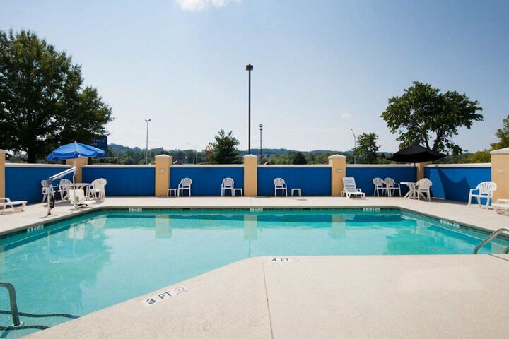 Pool 4 of 45
