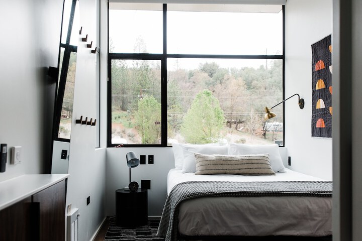 Room 42 of 63