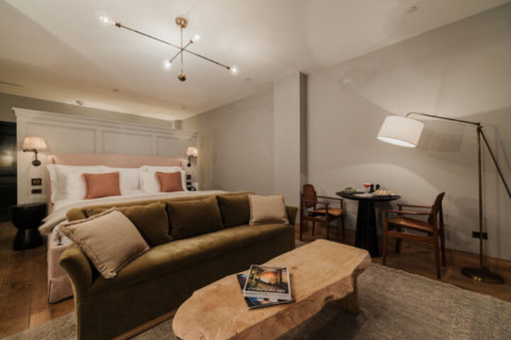 Room 92 of 168
