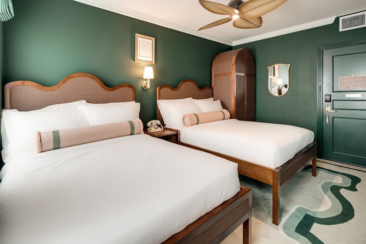 Room 87 of 116
