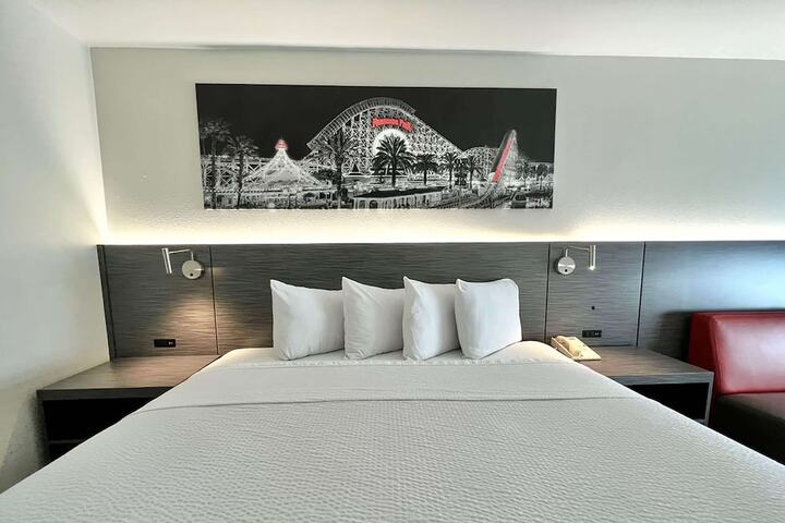 Room 44 of 85