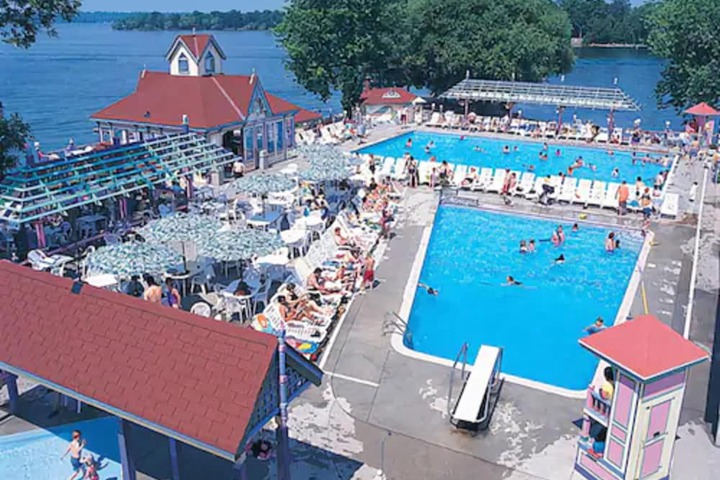 Pool 6 of 35