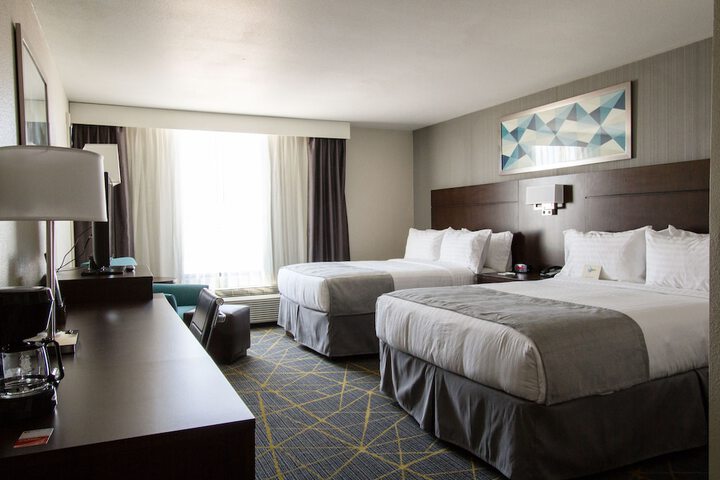 Room 32 of 67