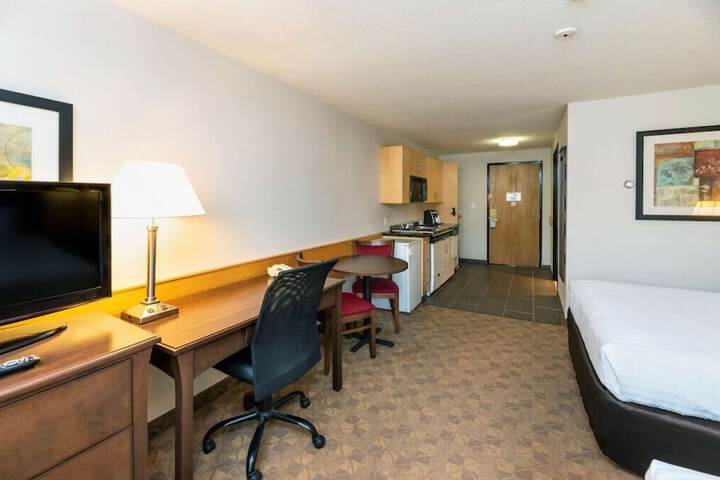Room 12 of 14