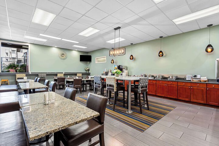 Best Western Cascadia Inn