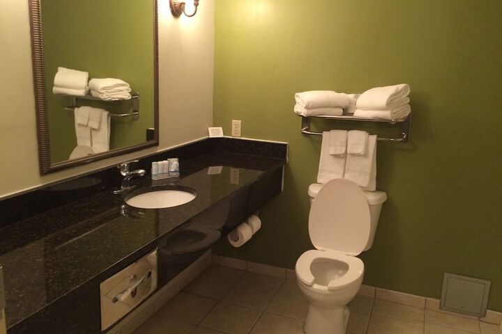 Room 17 of 21