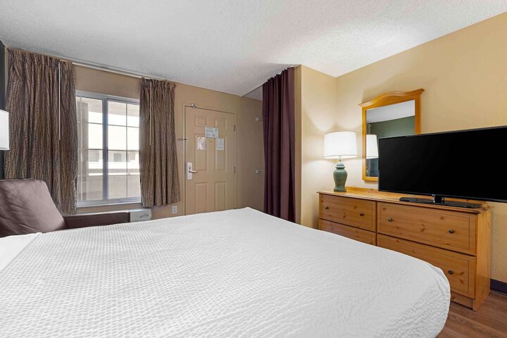 Room 21 of 30