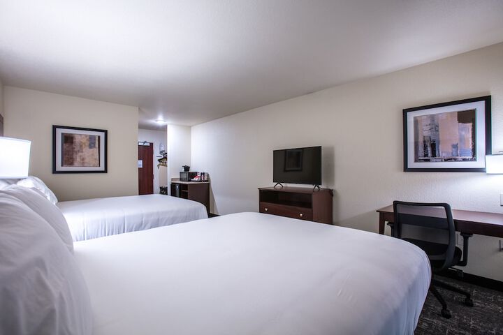 Cobblestone Inn & Suites - Pine Bluffs
