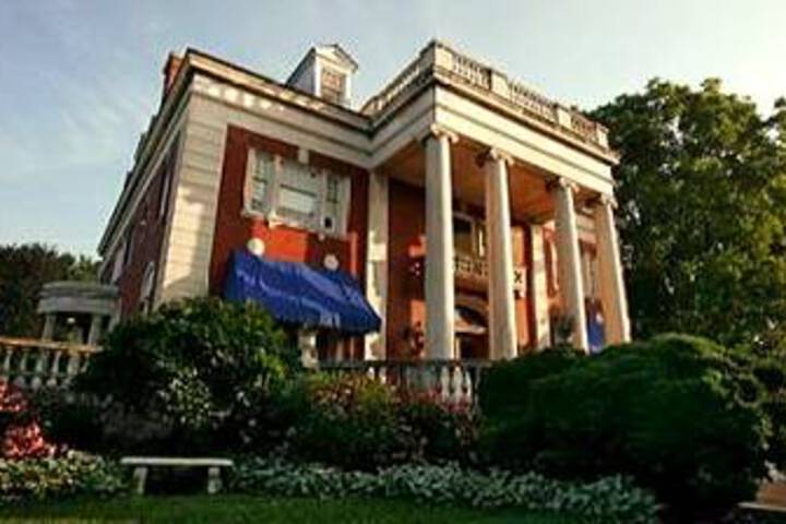 Sheppard Mansion Bed & Breakfast