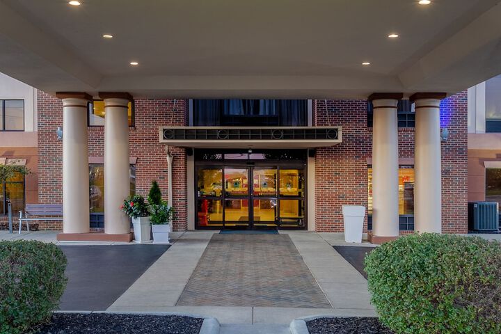 Hotel 4 of 49