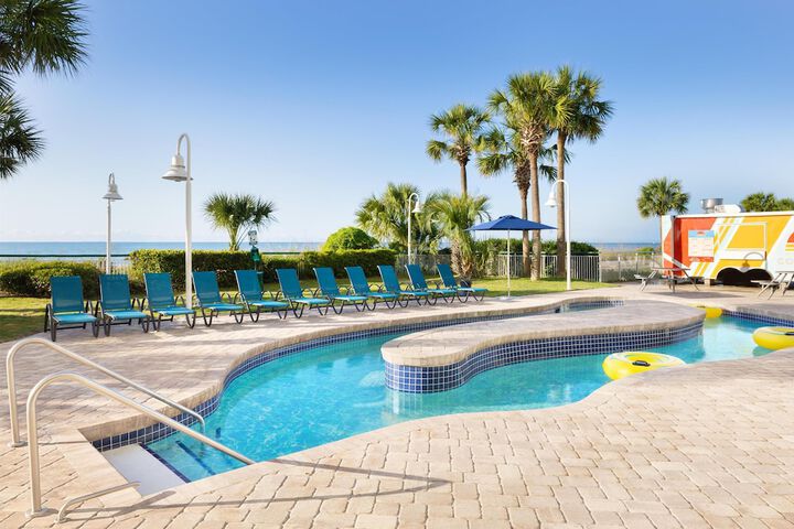 Hampton Inn & Suites Myrtle Beach / Oceanfront