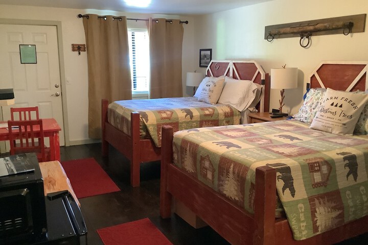 Room 80 of 200