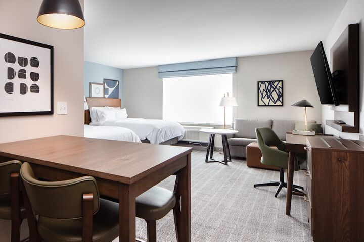 Staybridge Suites Iowa City Coralville by IHG