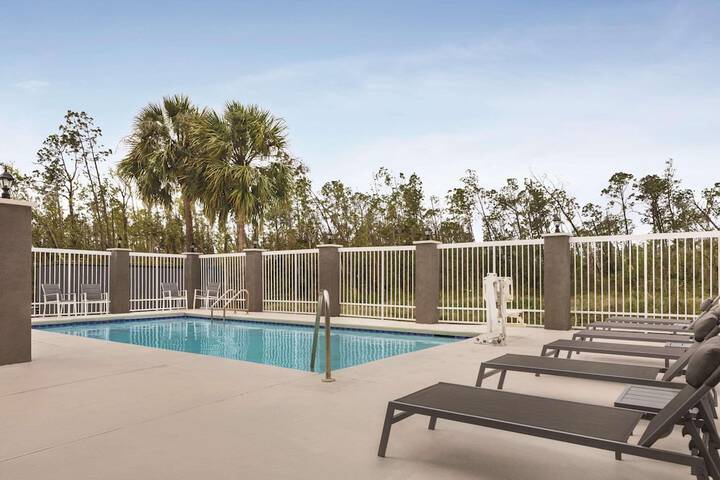 Pool 3 of 21