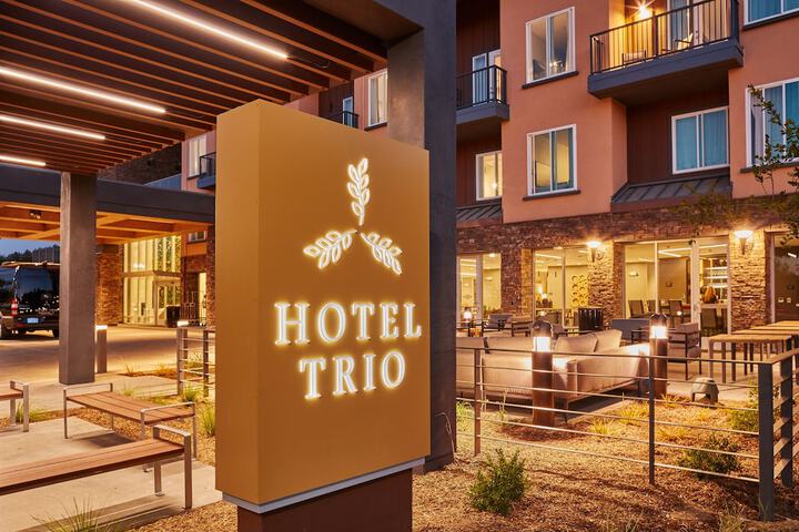 Hotel 2 of 58