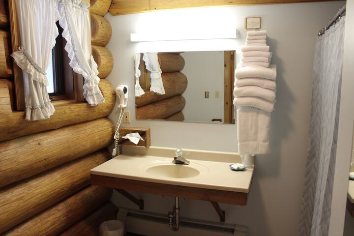 Nootka Lodge