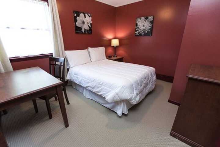 Room 46 of 61