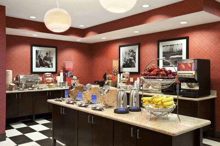 Hampton Inn & Suites Conroe - I-45 North