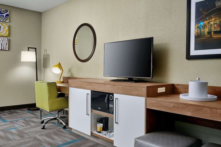 Room 8 of 29