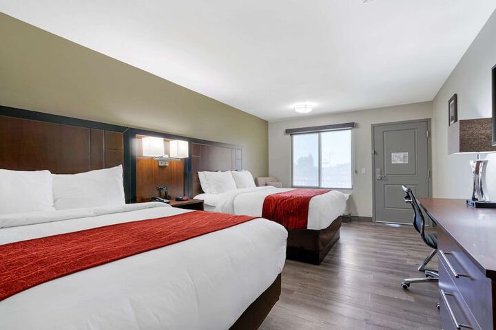 Room 32 of 57