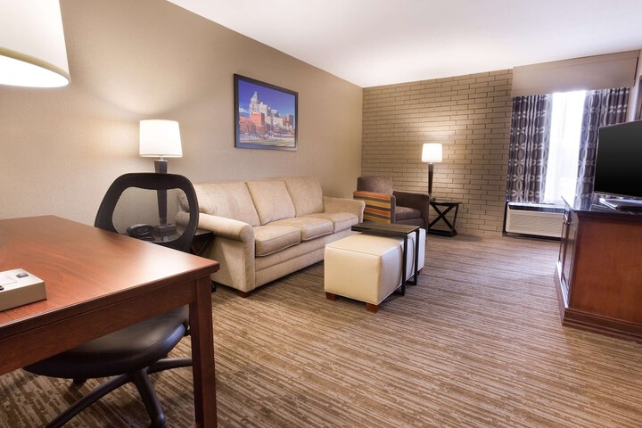 Room 17 of 42