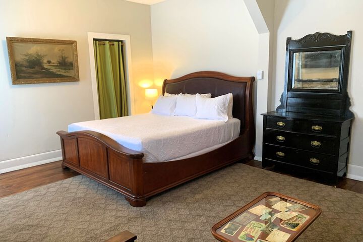 The Naples Hotel