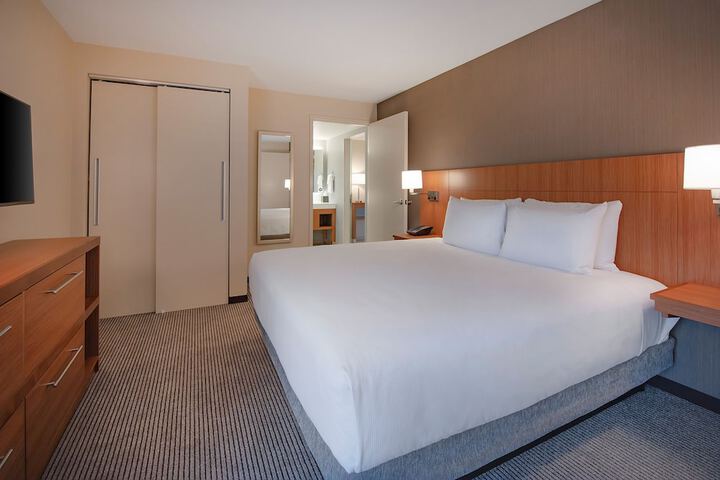 Room 14 of 59