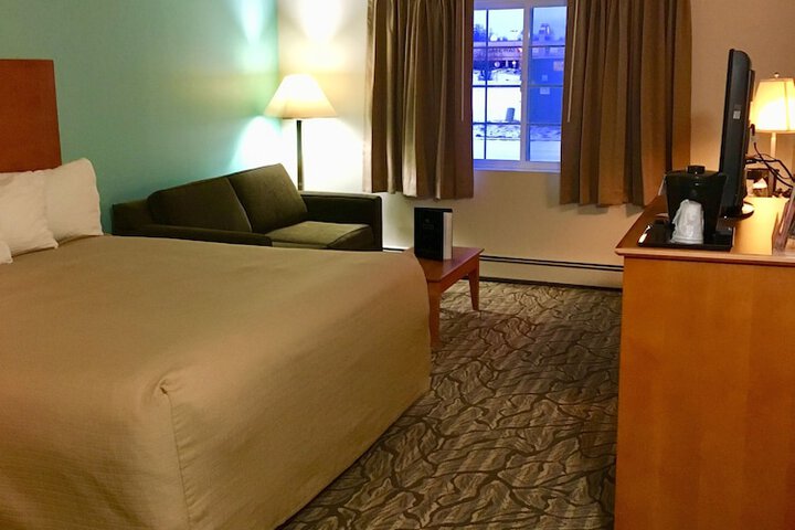 Room 15 of 36
