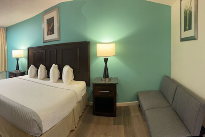 Sparta Inn