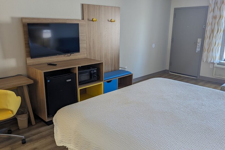 Room 21 of 29