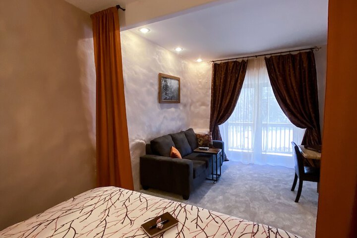 Room 43 of 96