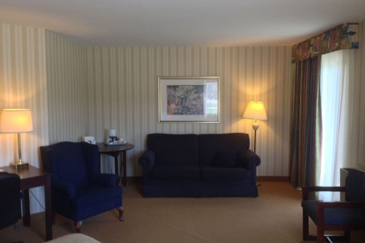 Room 16 of 43