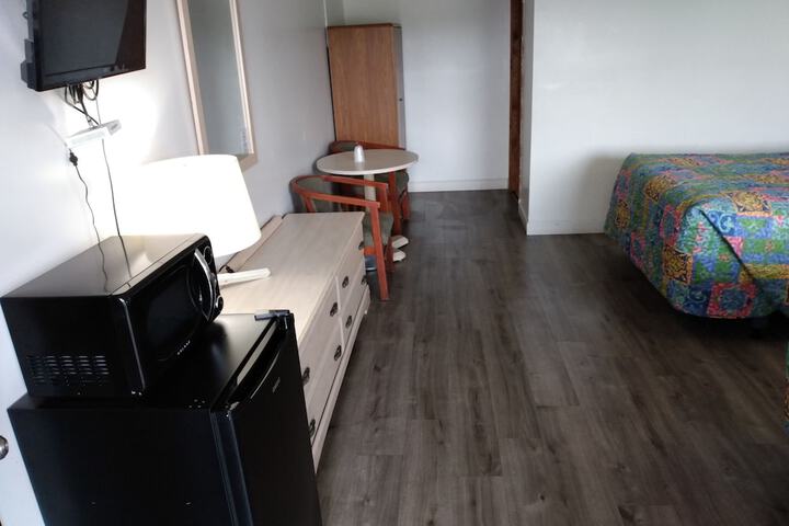 Room 25 of 34