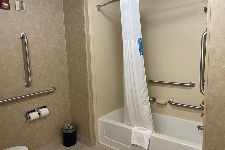 Hampton Inn Harrisonburg - South