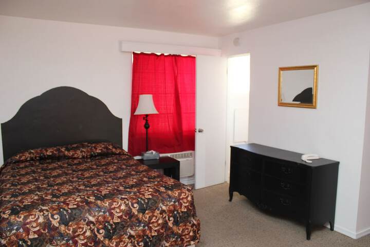 Room 14 of 38