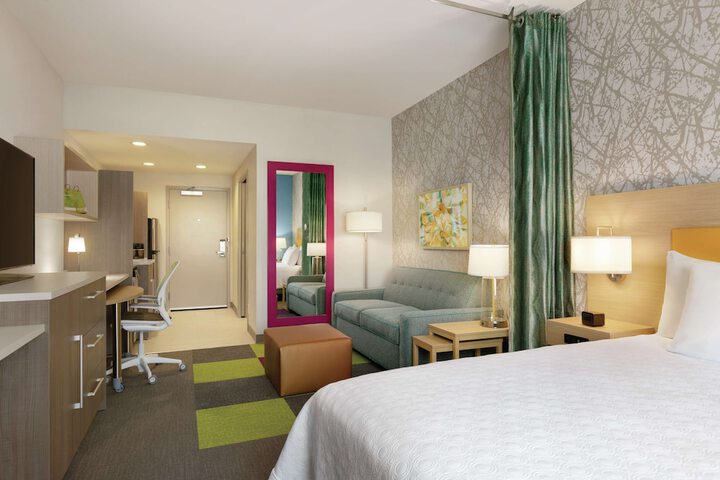 Room 12 of 40