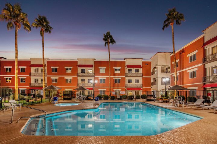 Hyatt Place Phoenix / Chandler-Fashion Center