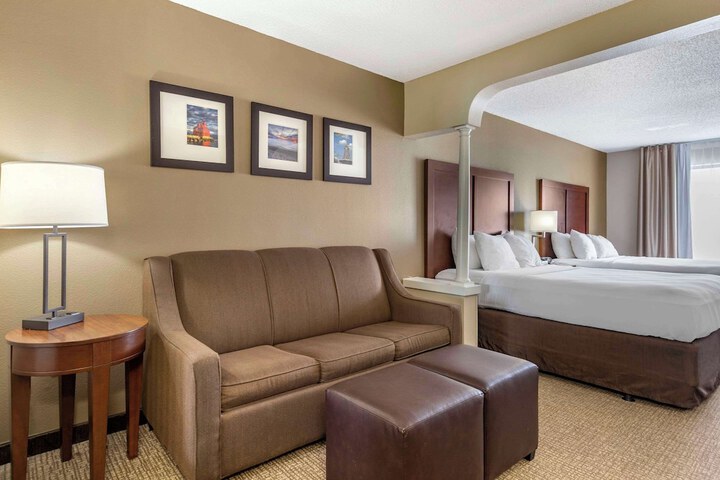 Room 12 of 26