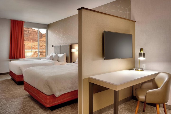 Room 20 of 32