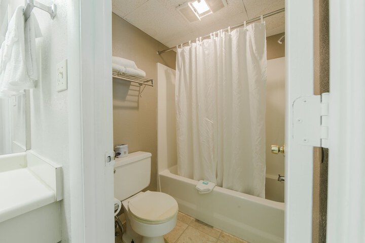 Room 21 of 39
